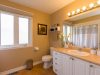 2713-sylvain-st-rockland-on-large-027-24-main-bathroom-1500x1000-72dpi