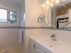 29-conniston-ave-ottawa-on-k2h-large-019-14-main-bathroom-1500x1000-72dpi