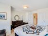 06-master-bed2